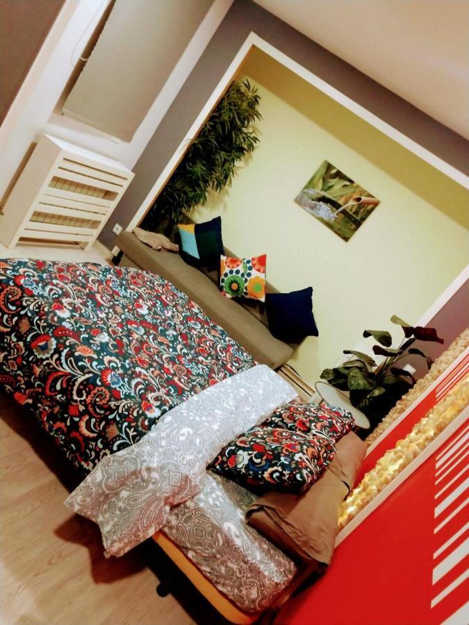 Parsa Homstay Madrid Exterior foto